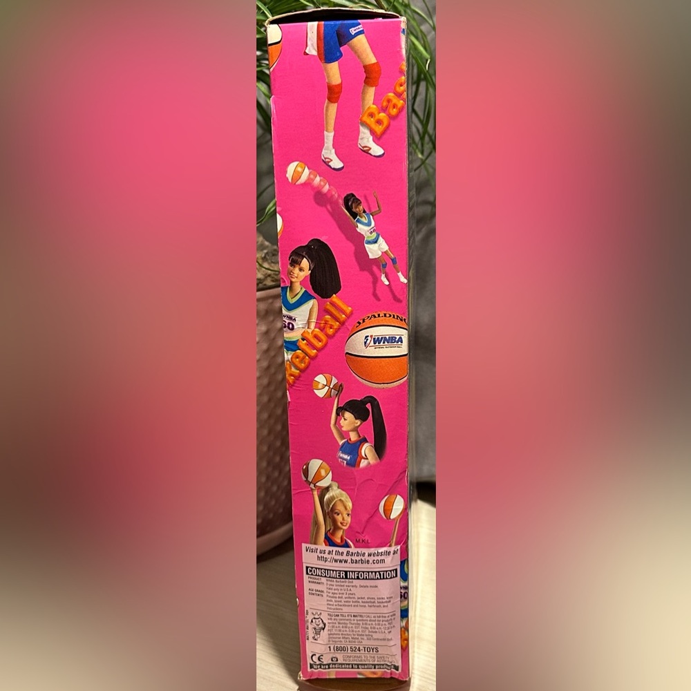90s WNBA Barbie Doll with Basketball Hoop - NIB - Picture 4 of 5